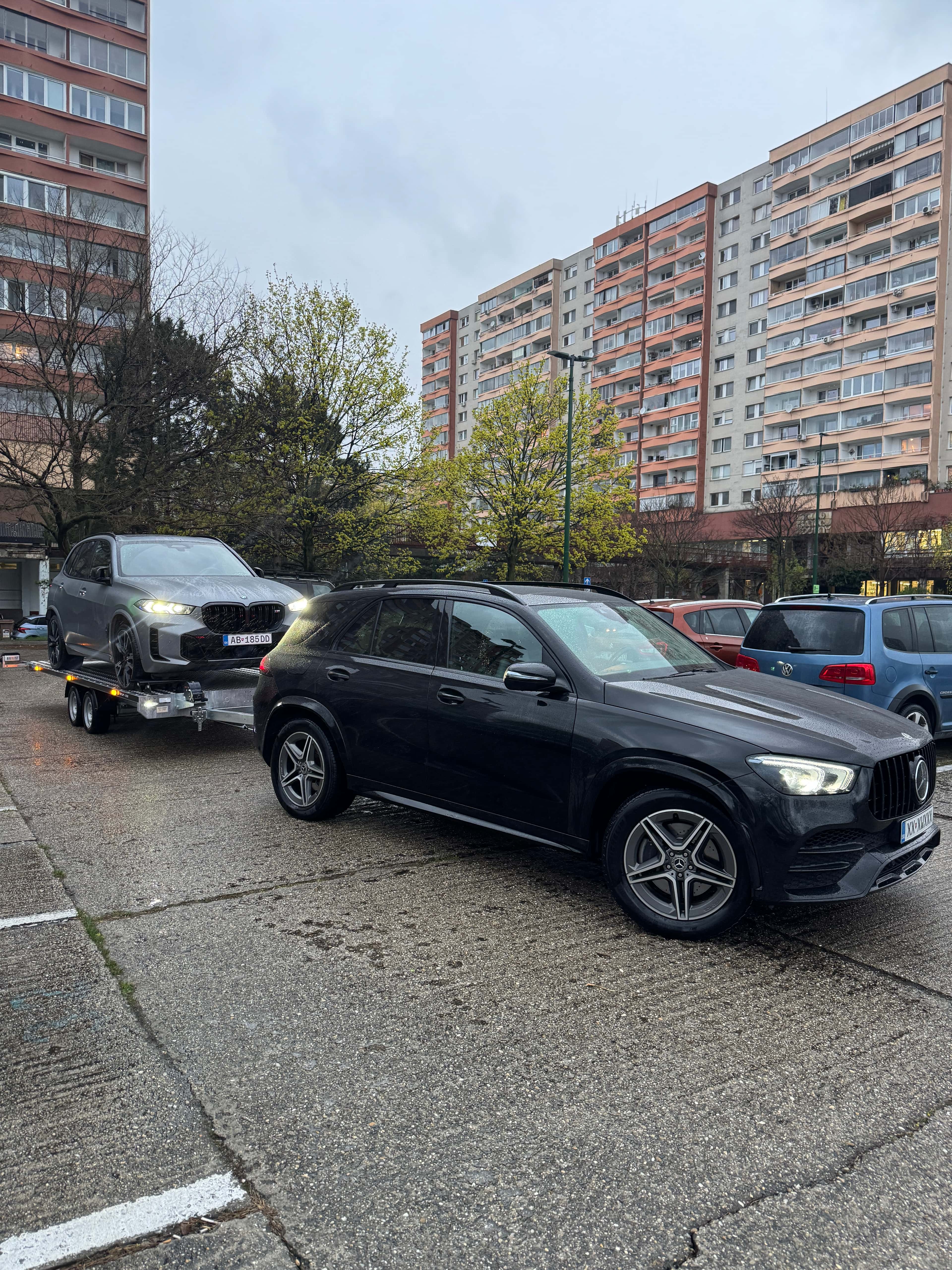 Car transportation on a trailer